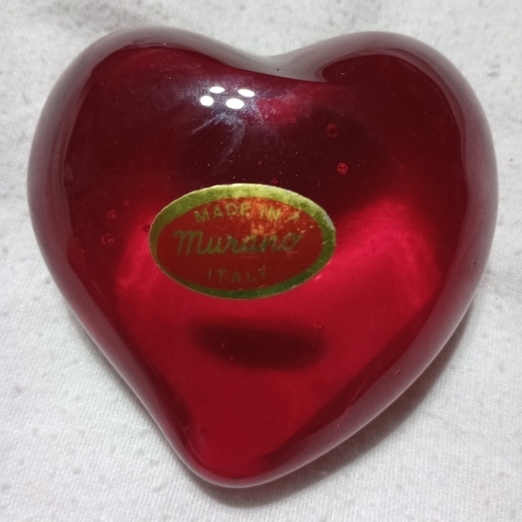 GLASS heart made in Murano Italy - Picture 2 of 2